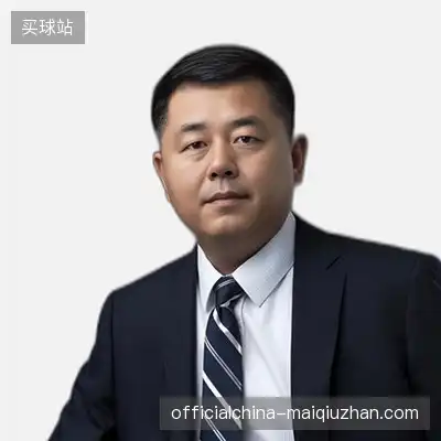 侯英